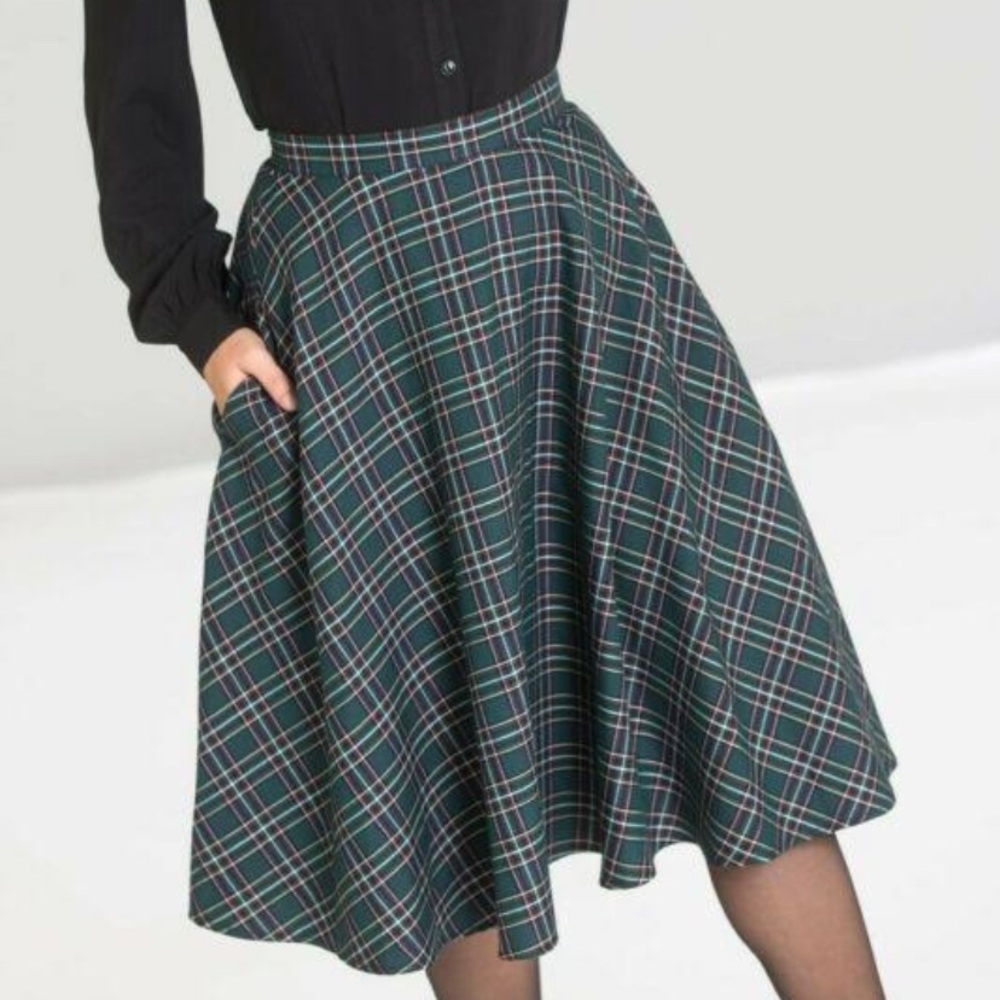 Hell Bunny 1950’s Green Tartan Peebles Swing Skirt